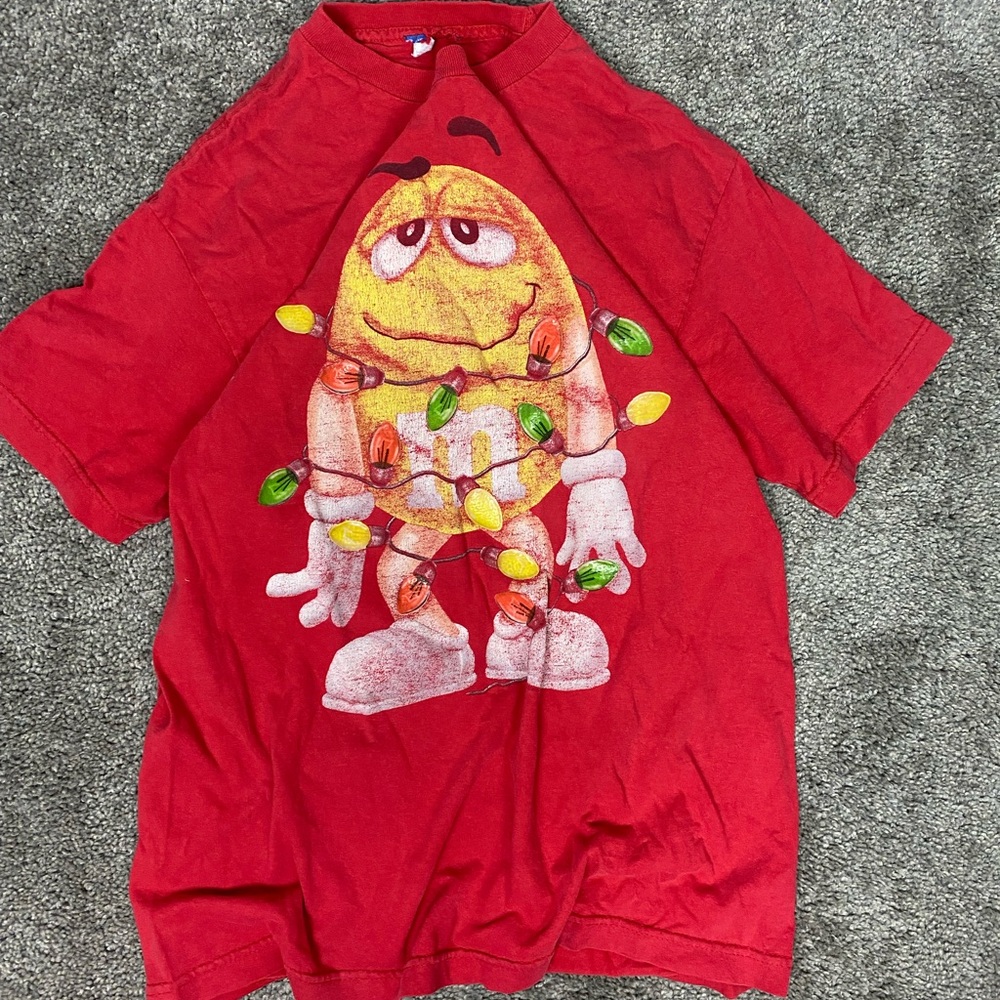 Y2k m&m‎ christmas lights tshirt